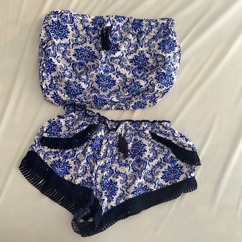 Blue patterned unique two set piece